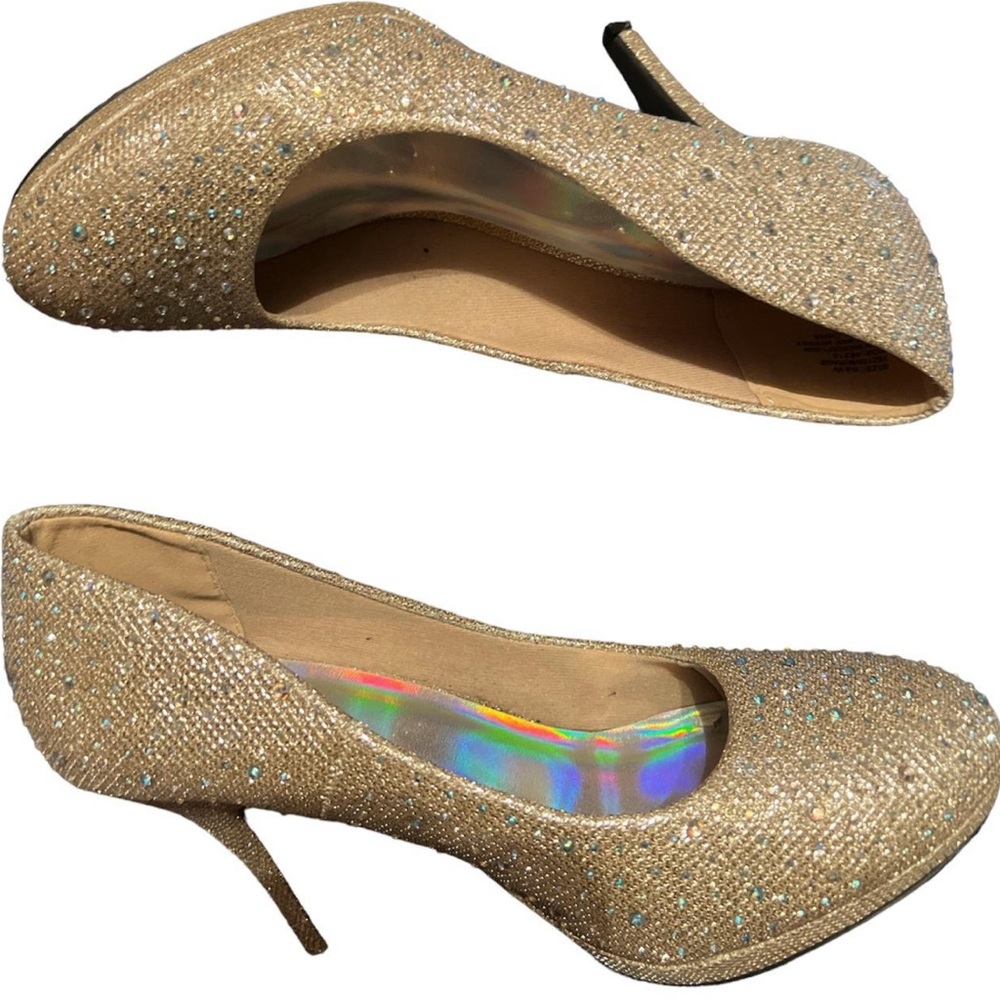 Silver Slipper Gold Pumps